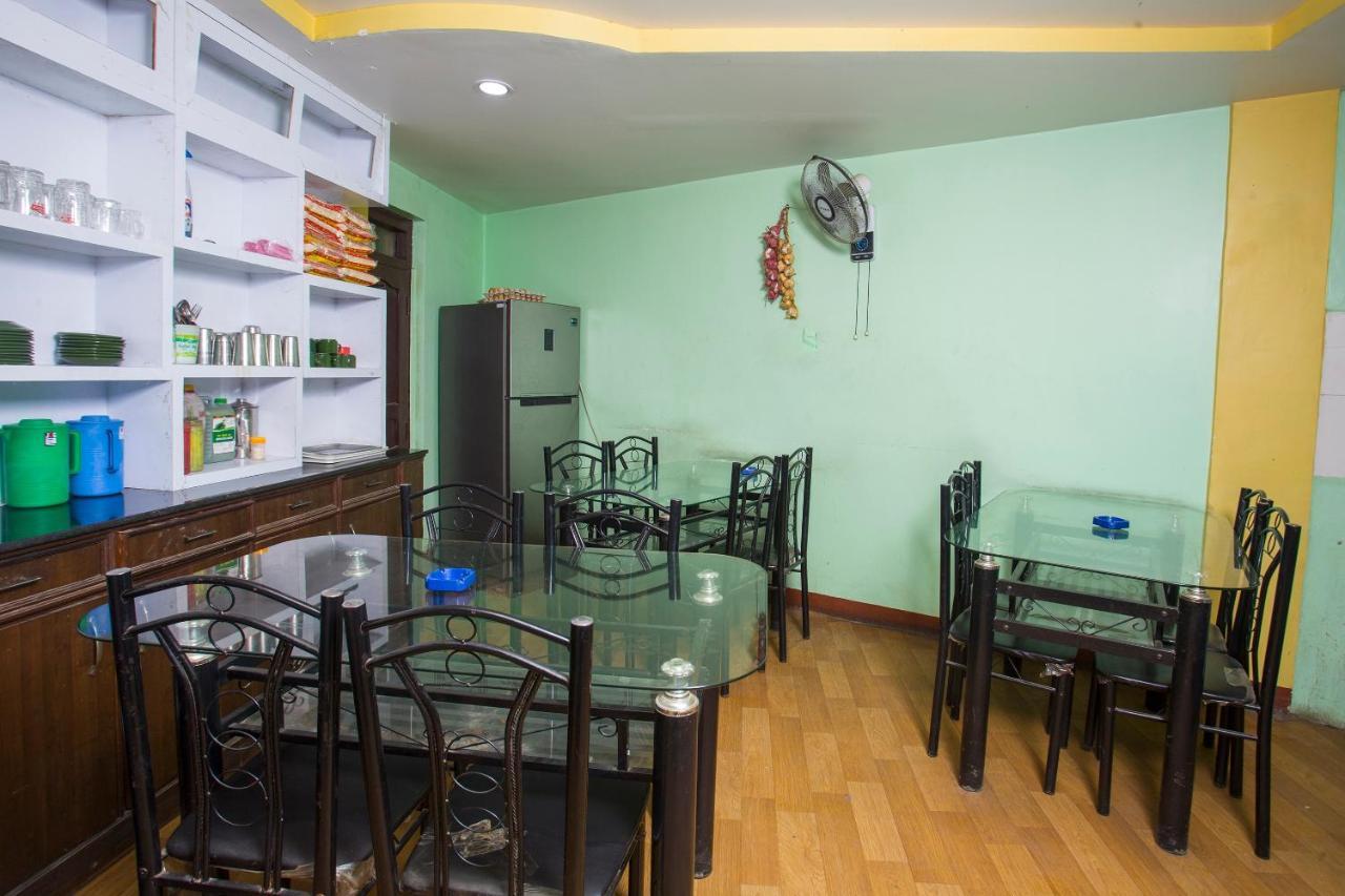 קטמנדו Oyo 161 Ram Janaki Hotel מראה חיצוני תמונה